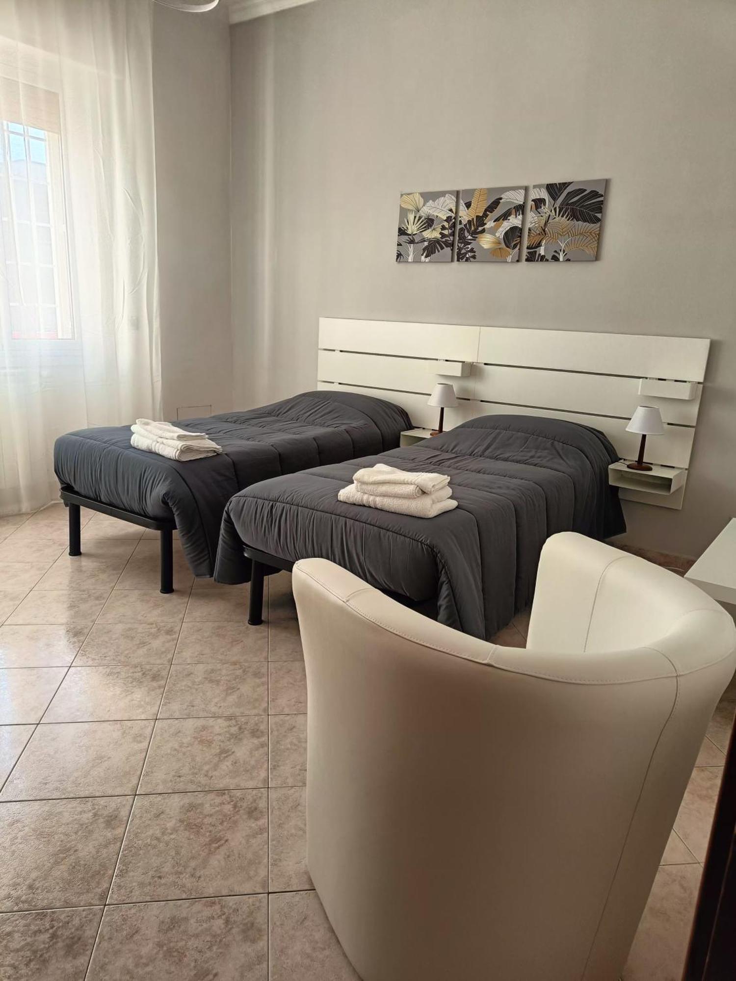 Tia Tourist Apartment Rzym Zewnętrze zdjęcie